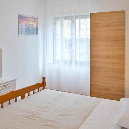 Apartman Gabrijela Senj  Buitenkant foto