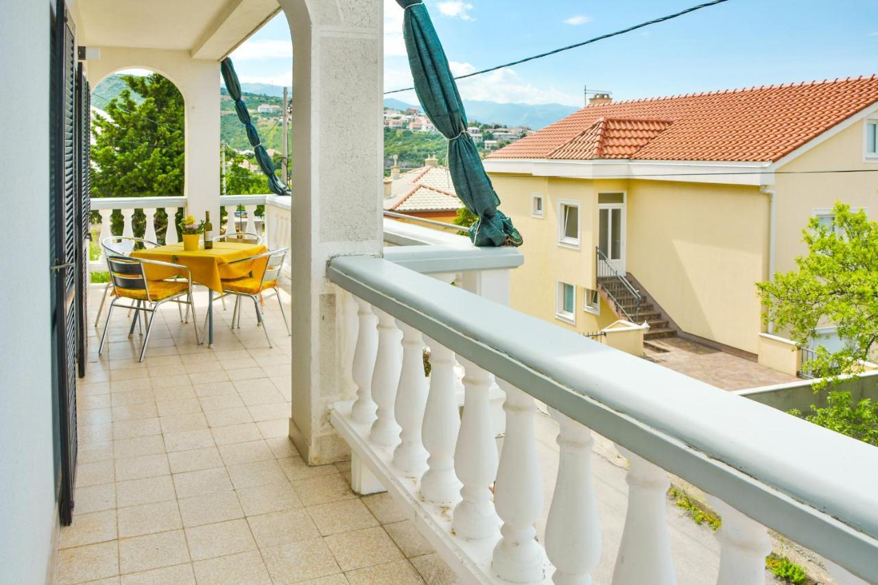 Apartman Gabrijela Senj  Buitenkant foto