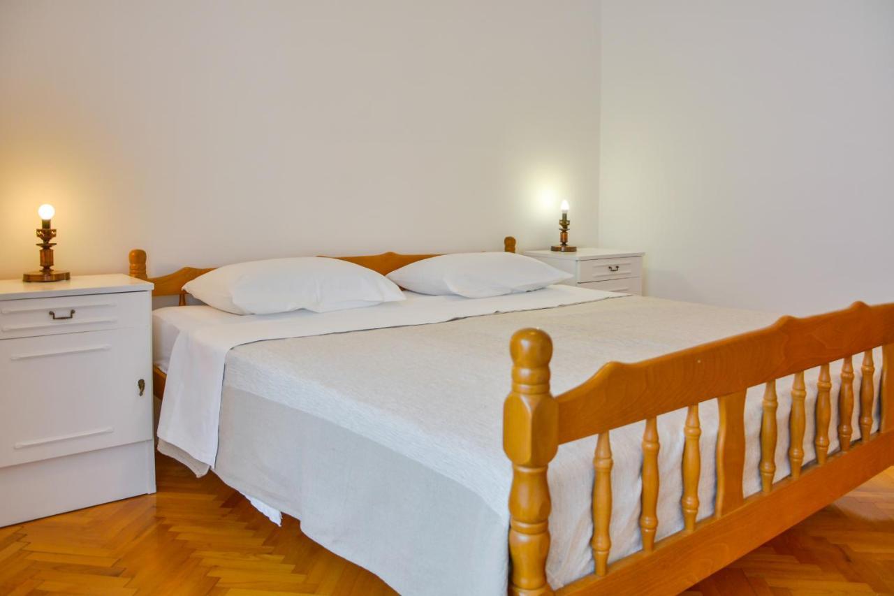 Apartman Gabrijela Senj  Buitenkant foto